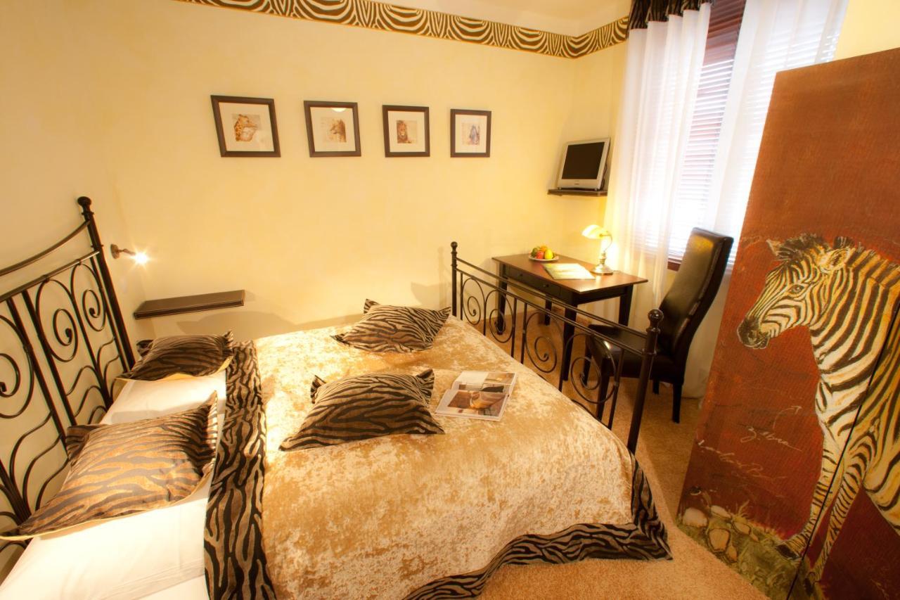 Park Villa Zentral Am Mittelrhein - Zimmer & Apartments Бопард Екстериор снимка